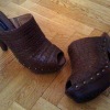 clogs.