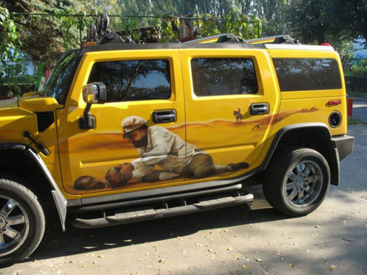 Hummer med udda motivlack