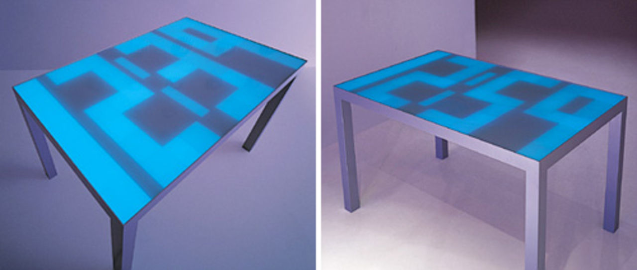 Time Table - visar klockan direkt på bordet