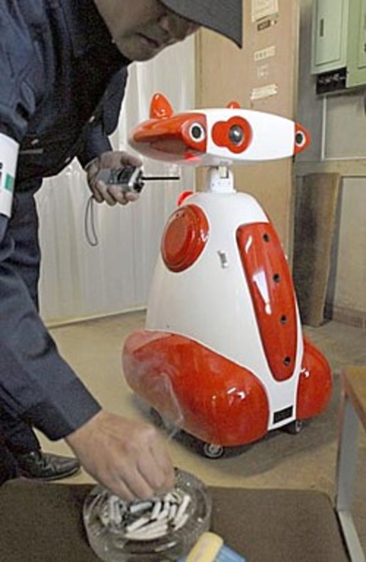 Roboten Ubiko har lärt sig lite nya grejer