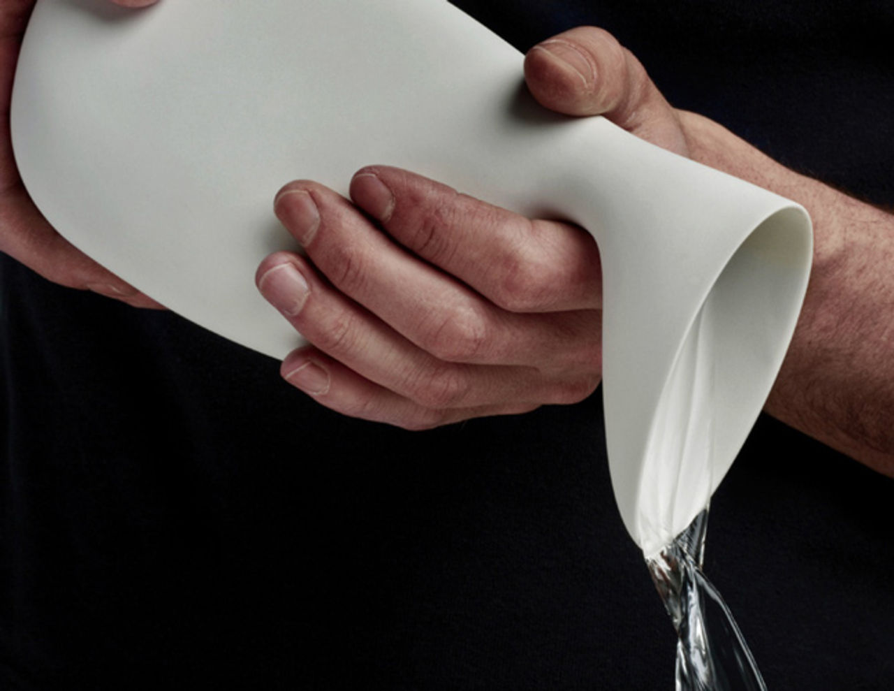 Fantastiska former i porslin