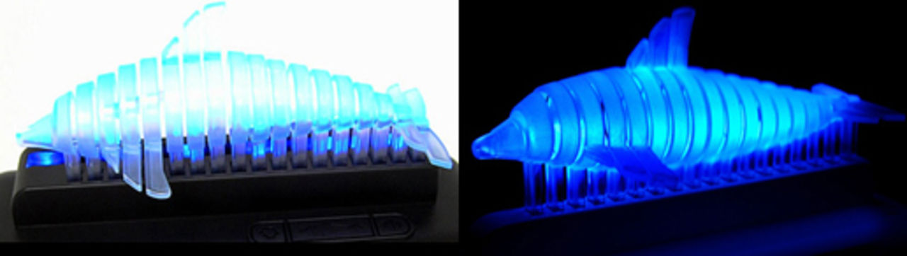 En delfin-lampa