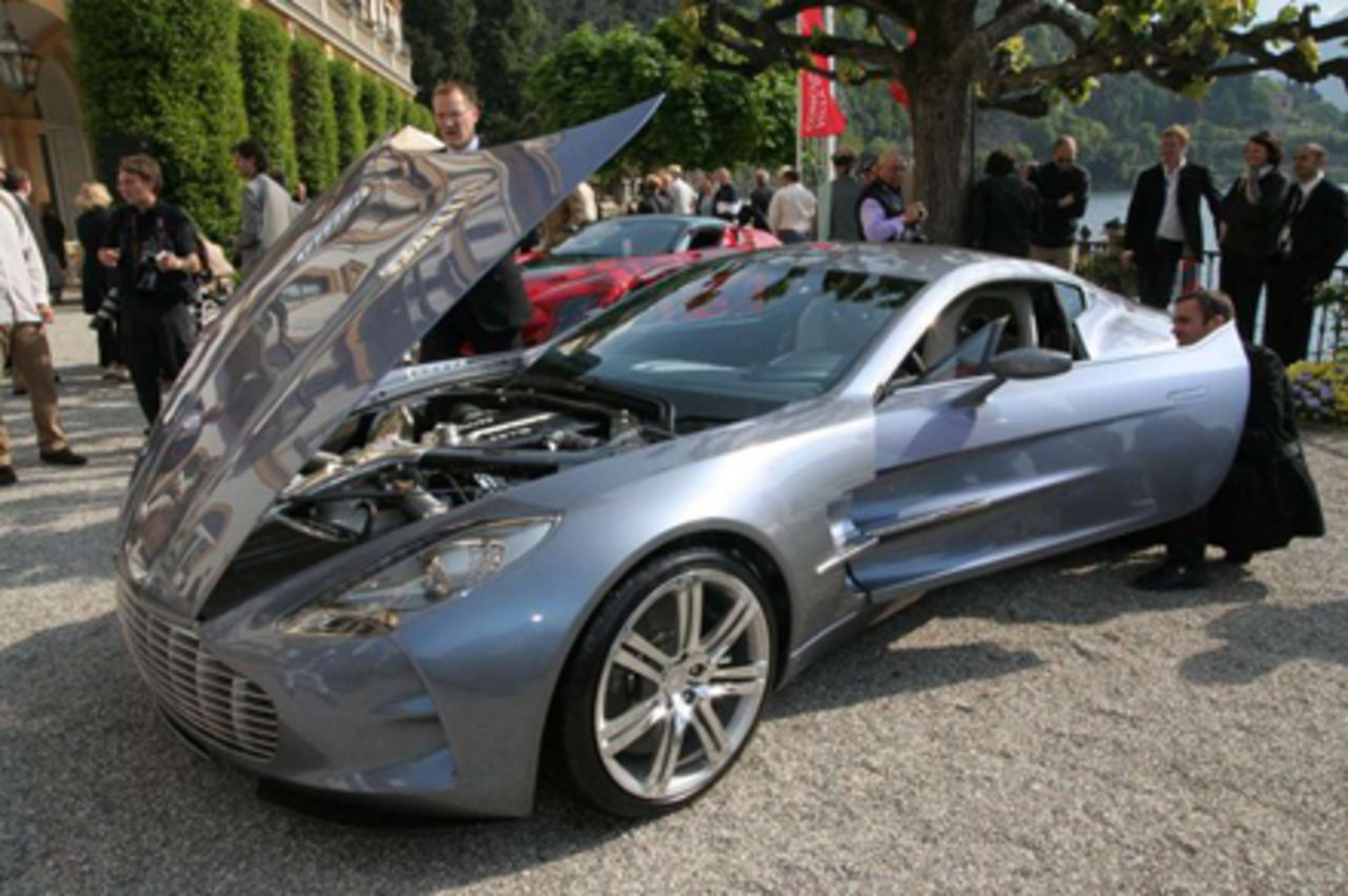 Aston Martin har visat sin One-77
