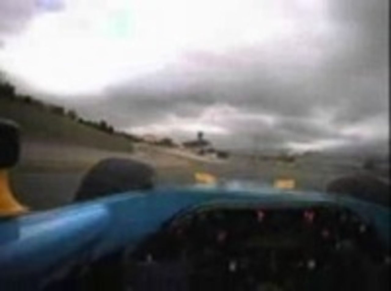 VIDEO: Fernando Alonso med hjälmkamera