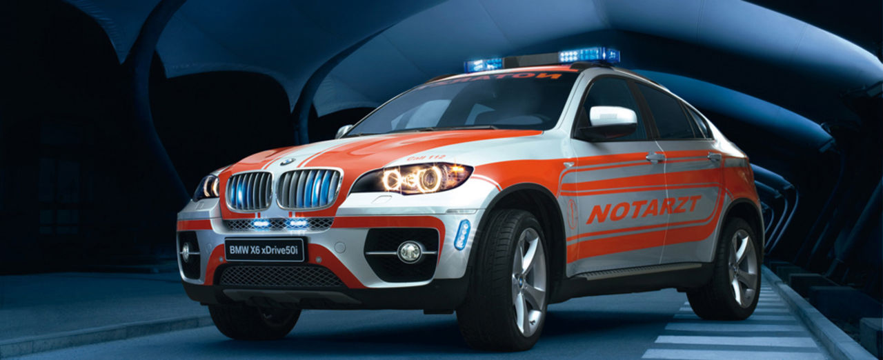 BMW X6 som ambulans