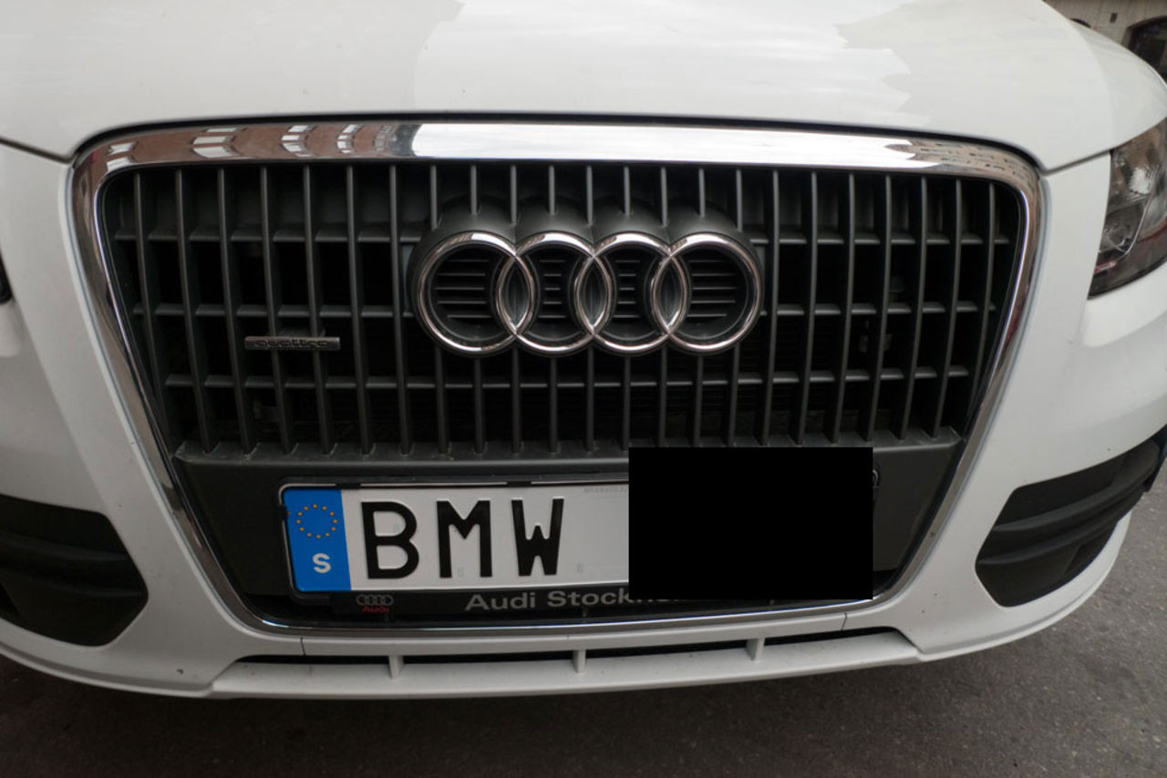 BMW-plåt på Audi Q5