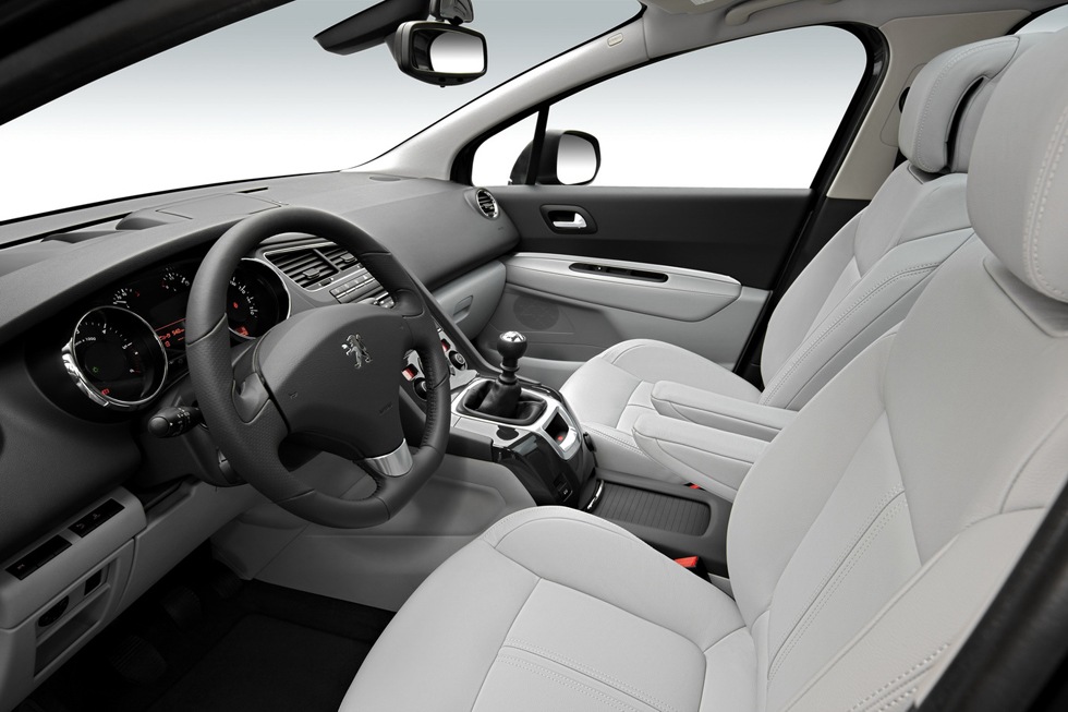 Nu kommer Peugeot 5008