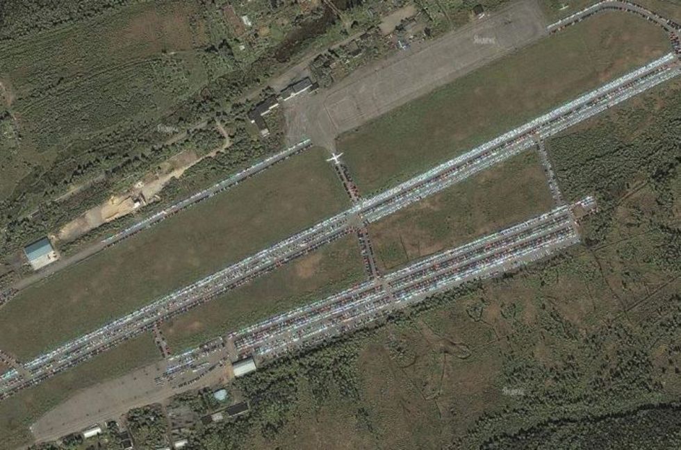 Det finns några osålda bilar i öst...