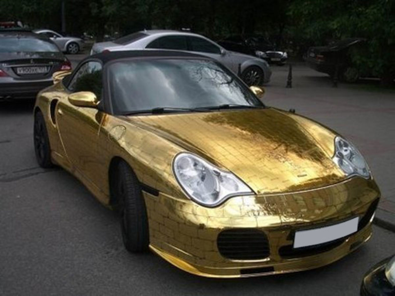Carspotting: Bling for the win?