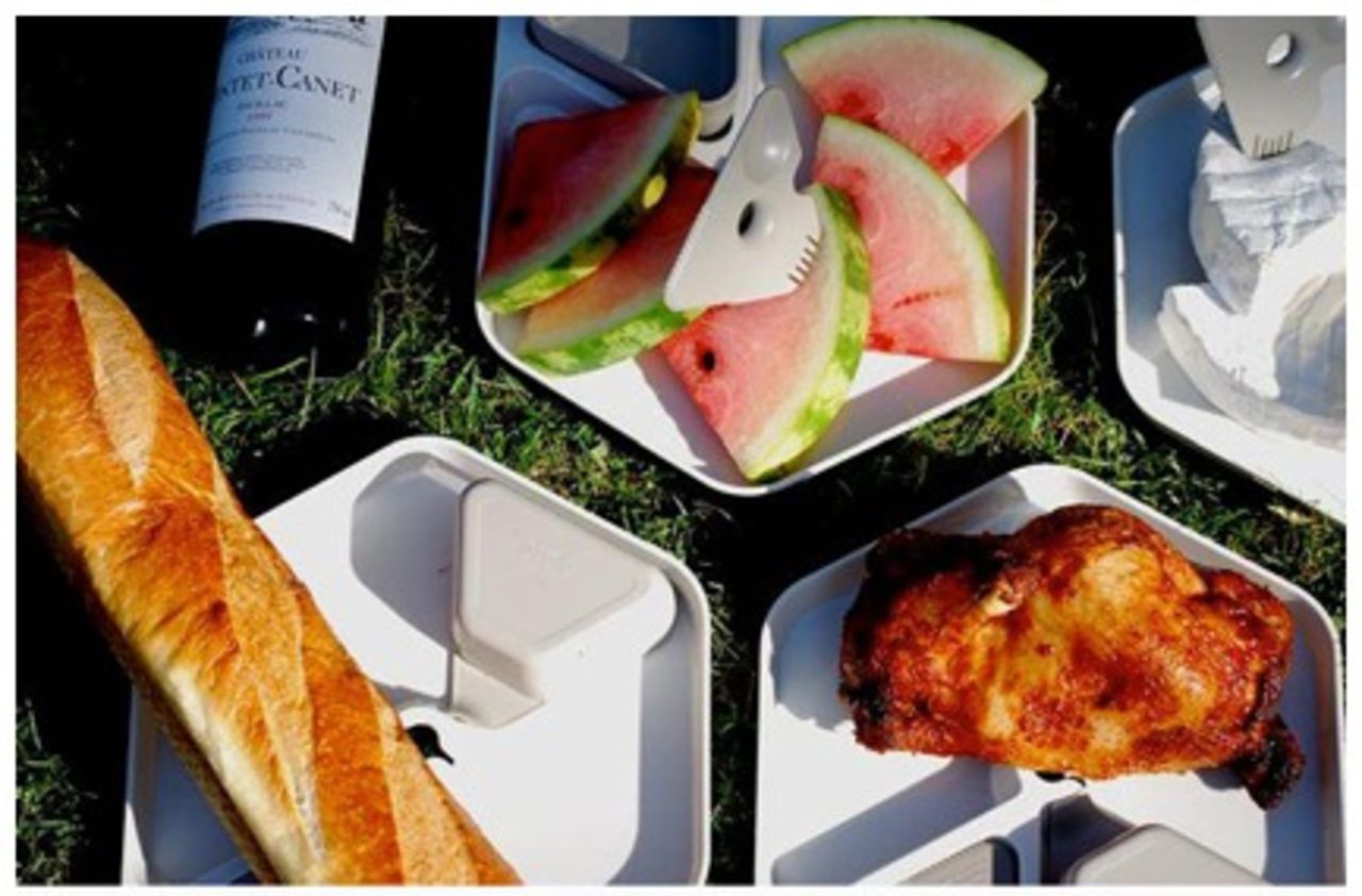 Vitt och cleant picknick-set