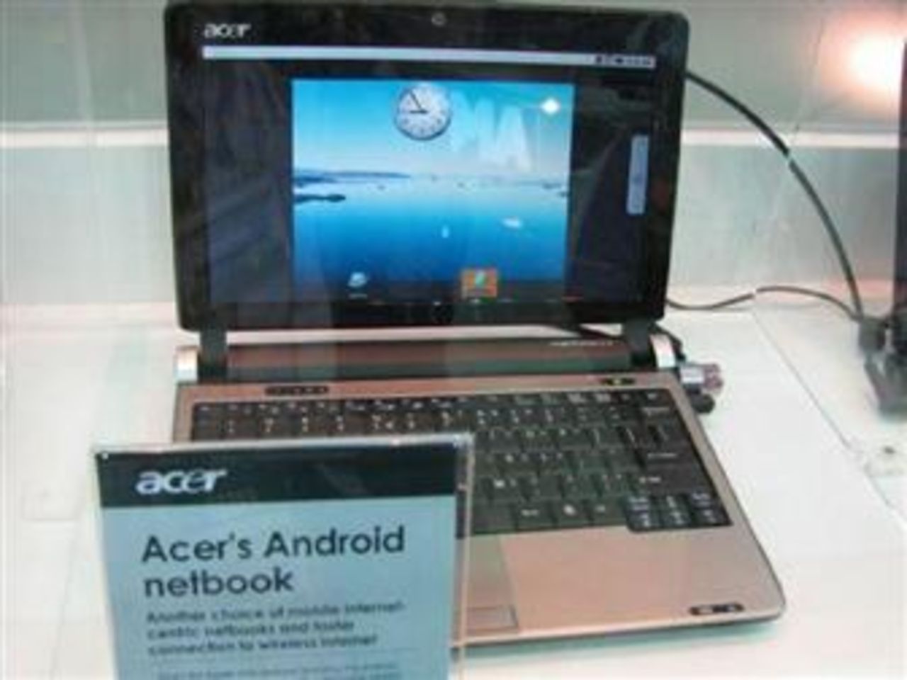 Acer vänder om igen