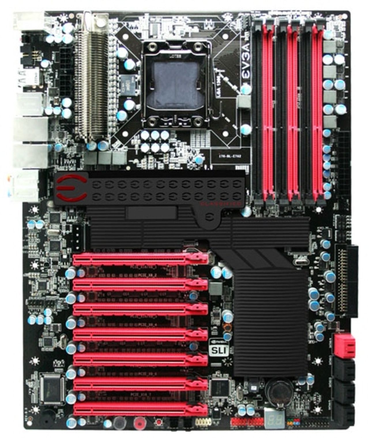 EVGA släpper moderkort med PCIe Deluxe