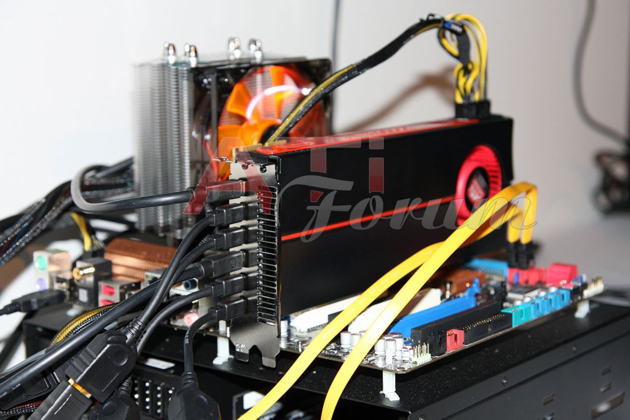 Bilder på Radeon HD 5870 Eyefinity Edition