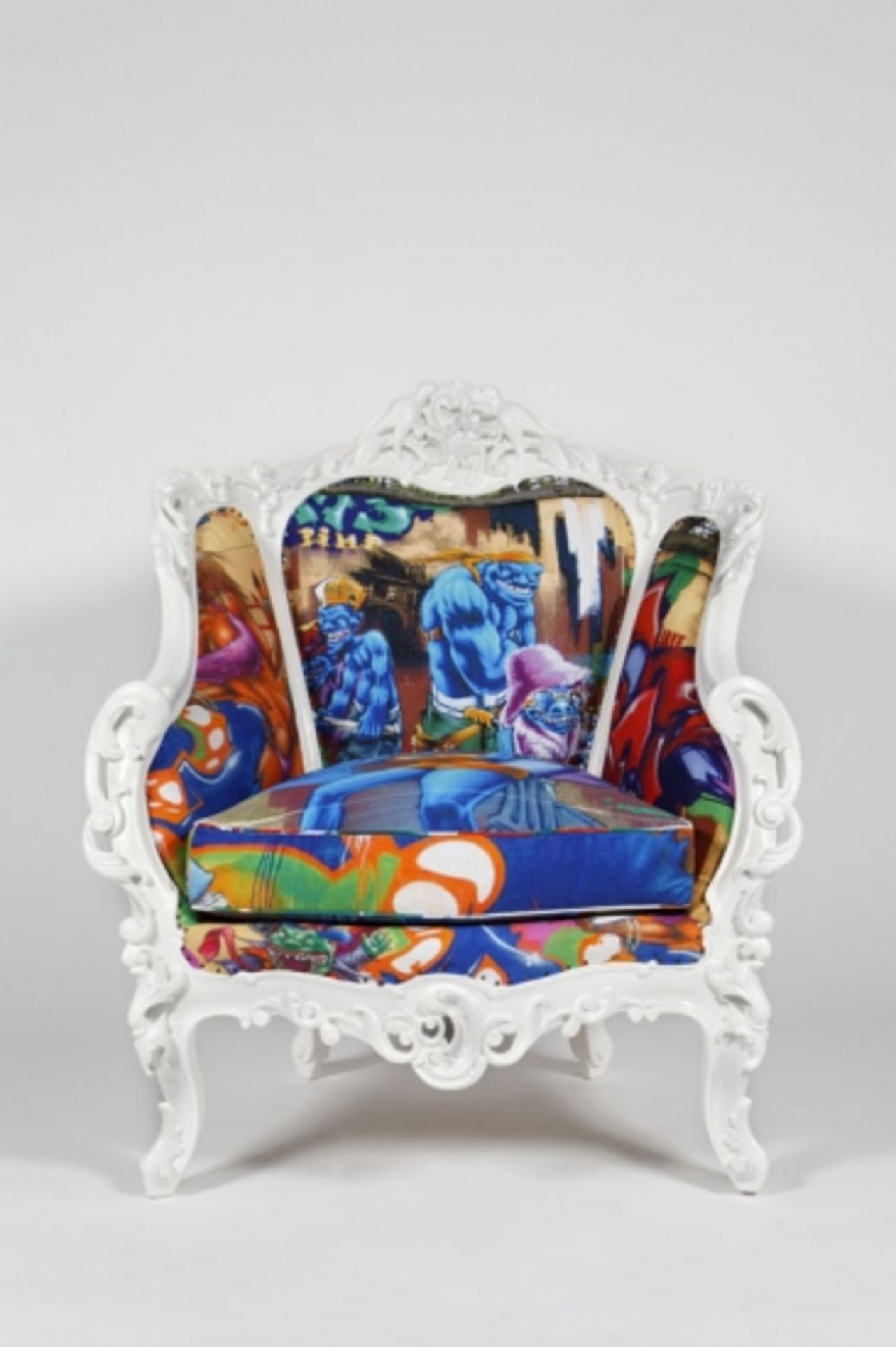 Graffiti på möbler