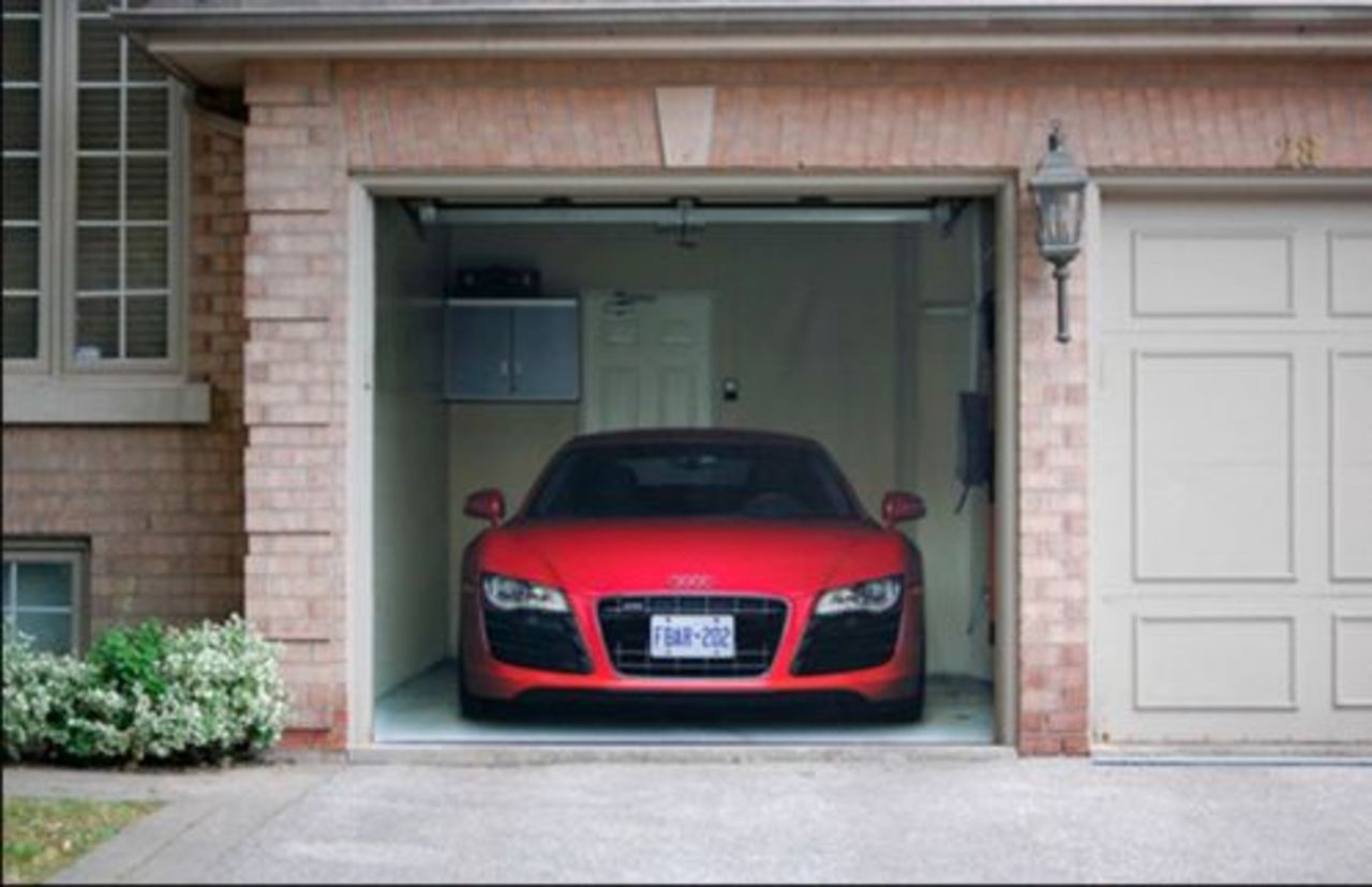 Audi R8 V10 bortvräkes!