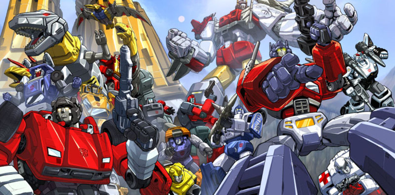 Vuxna män leker Transformers