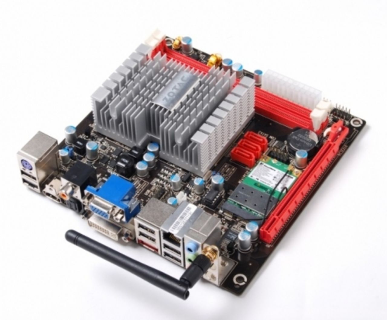 Zotac tillkännager ION ITX-F