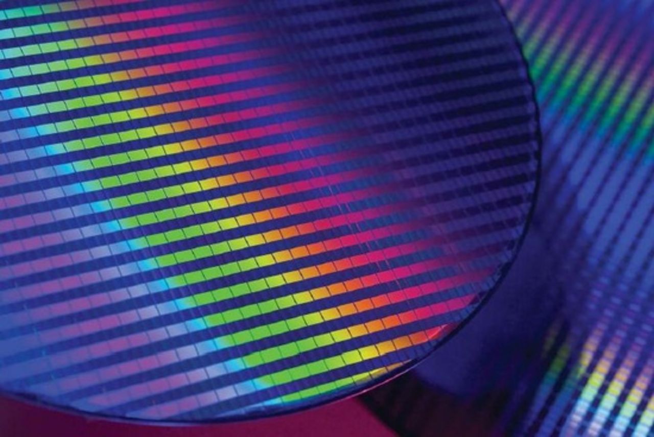 AMD utlovar bättring