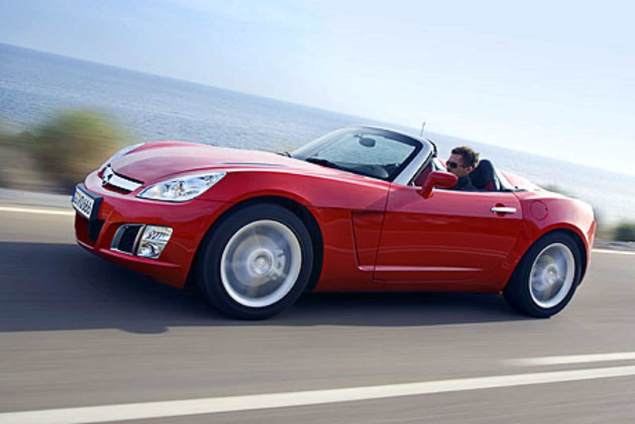 Opel GT årets cab i Geneve