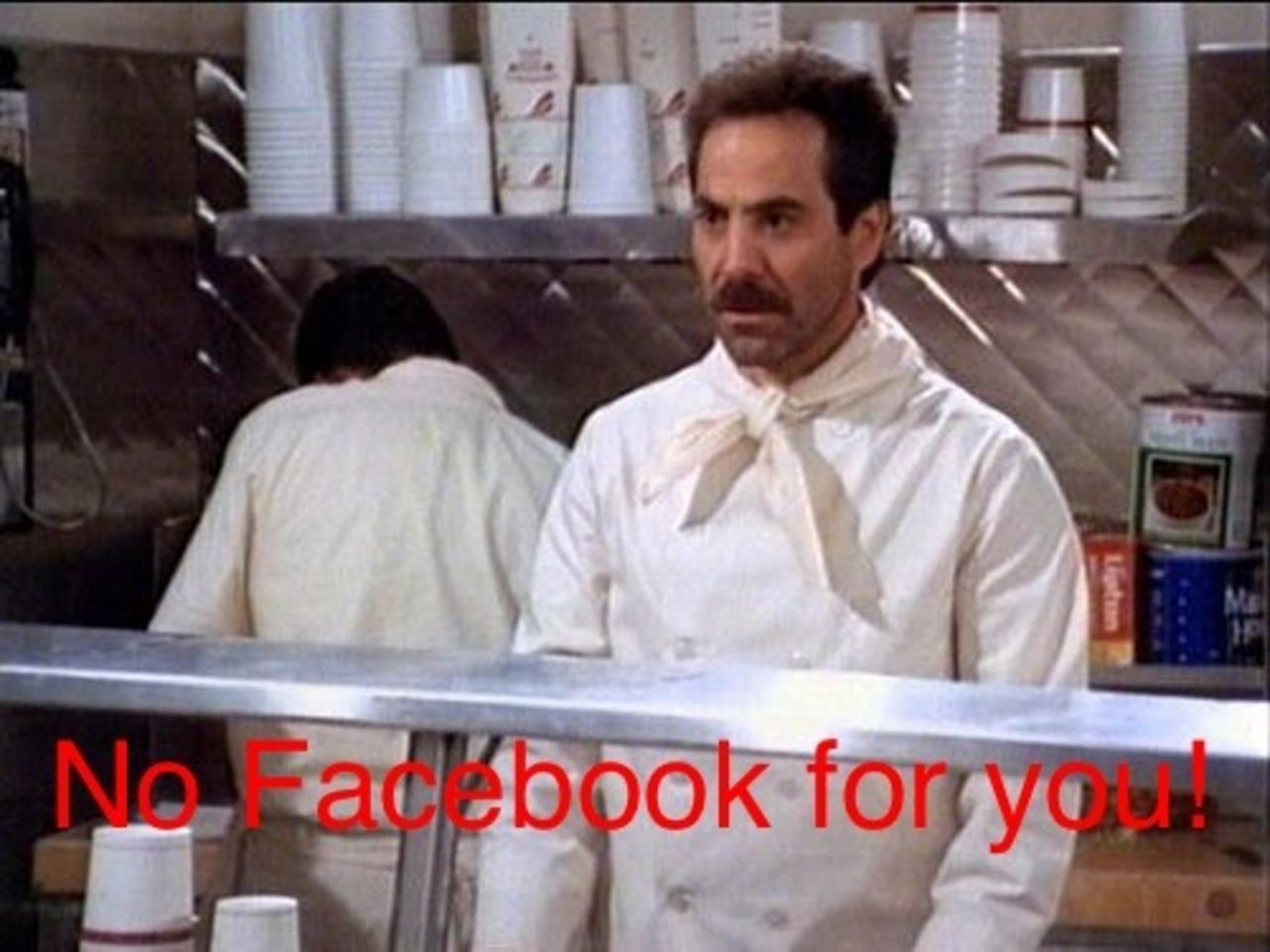 Inget Twitter eller Facebook om du är under 18