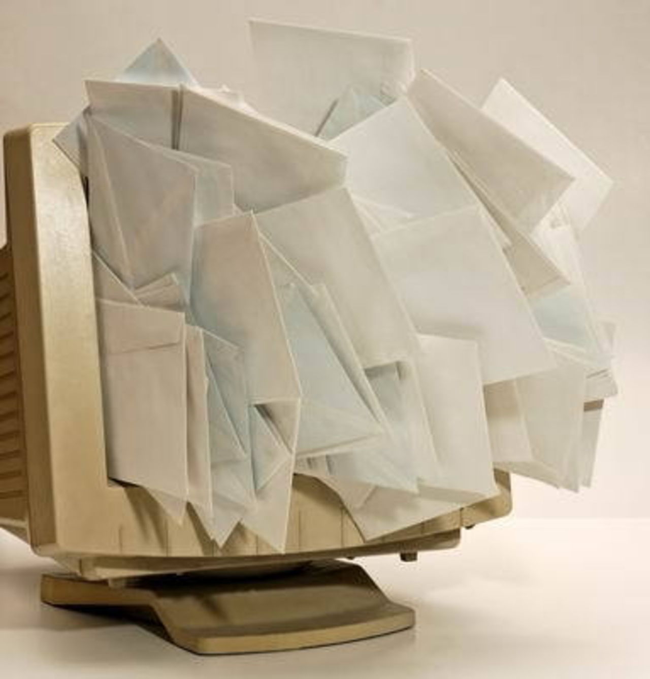 Under fem procent av emails kommer fram