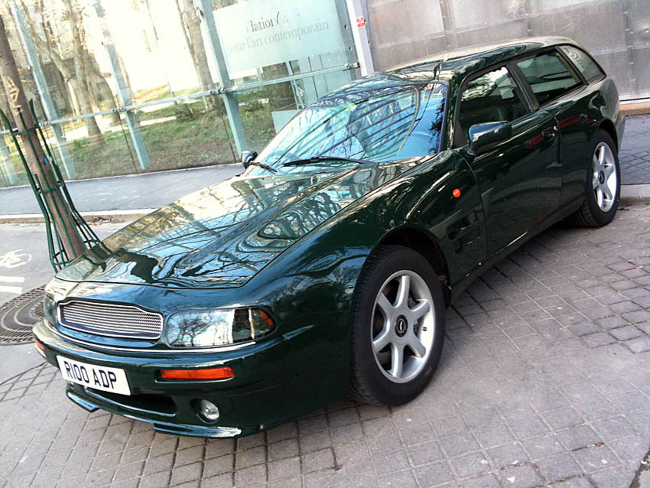 Aston Martin Virage Shooting Brake