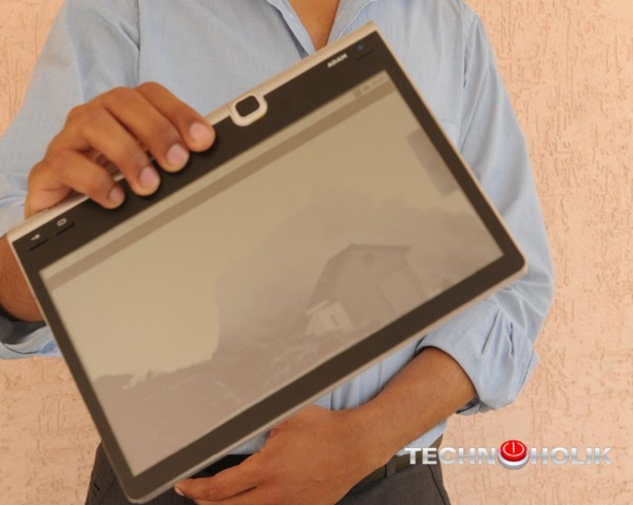 Notion Inks Adam Tablet