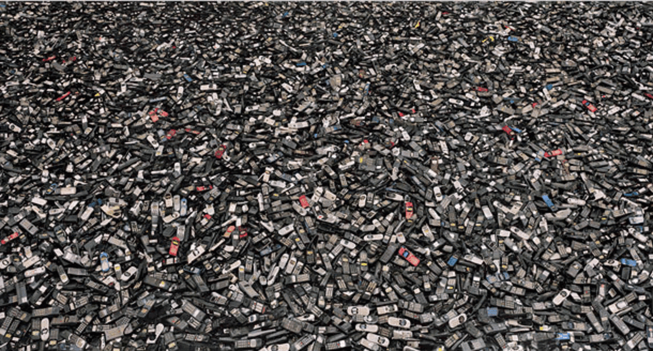 Fem miljarder mobilabonnemang i år