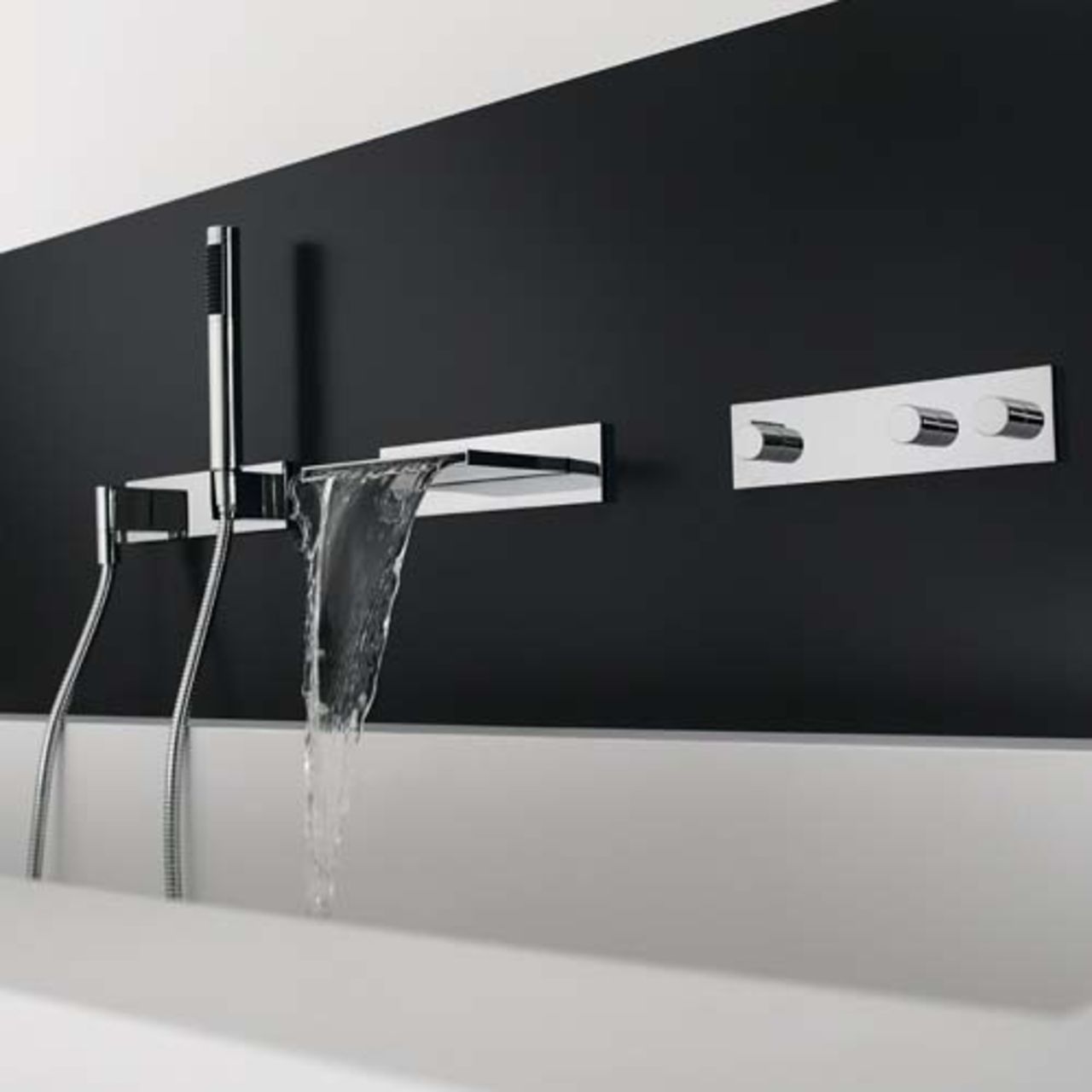 Svart-vitt i badrummet