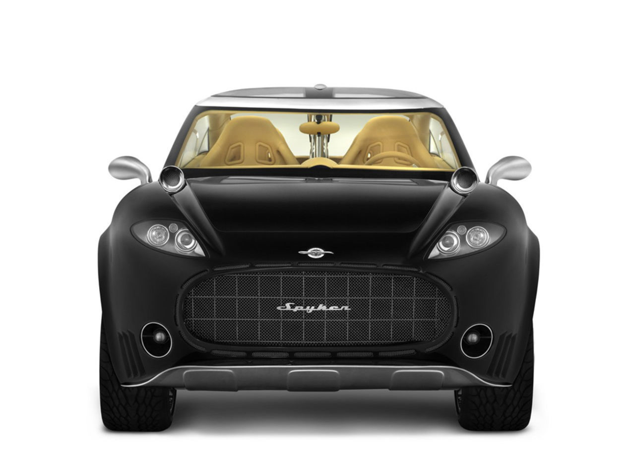 Spyker väcker liv i lyxsuv