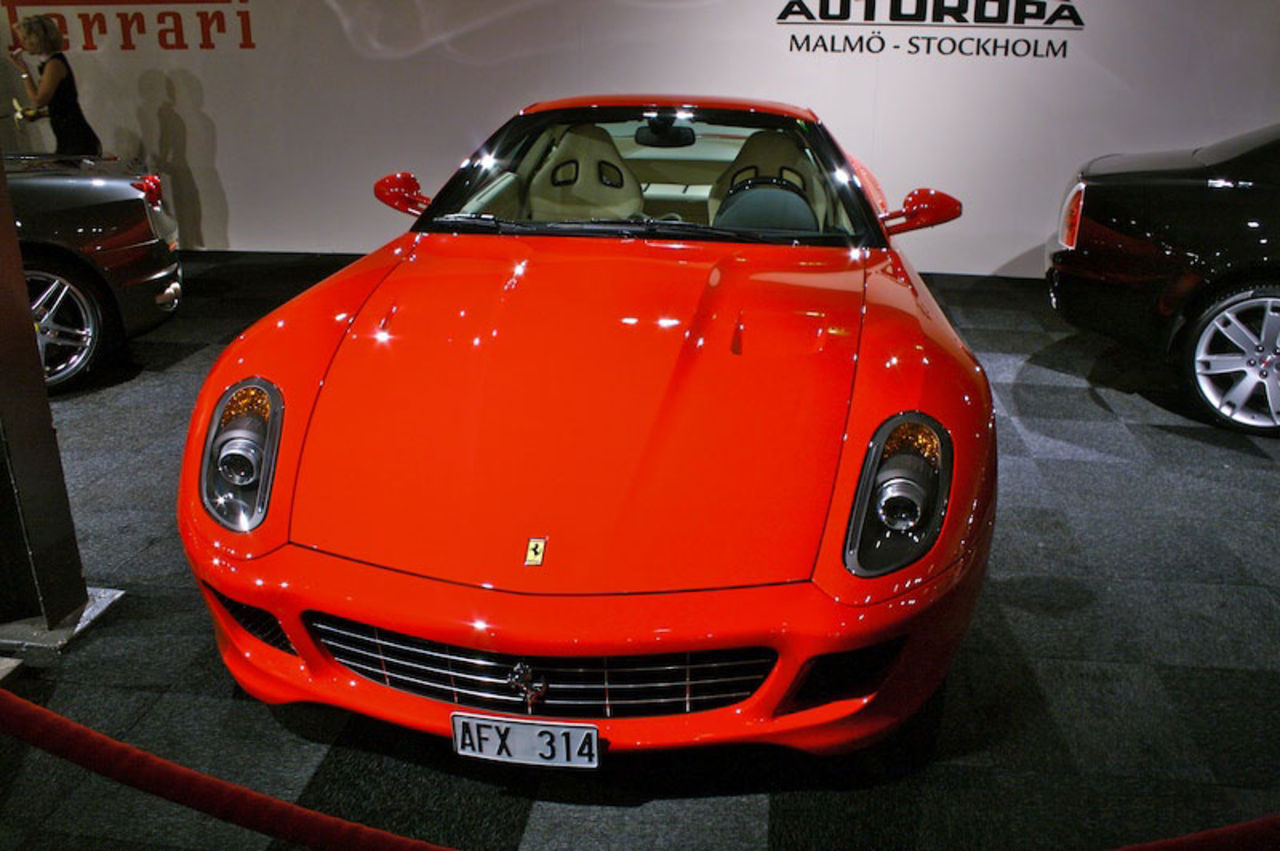 MPH: Ferrari (och en Maserati)