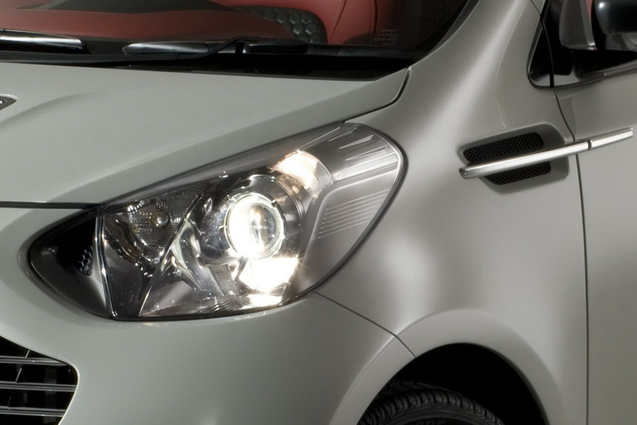 Aston Martin öppnar sin första återförsäljare i Polen