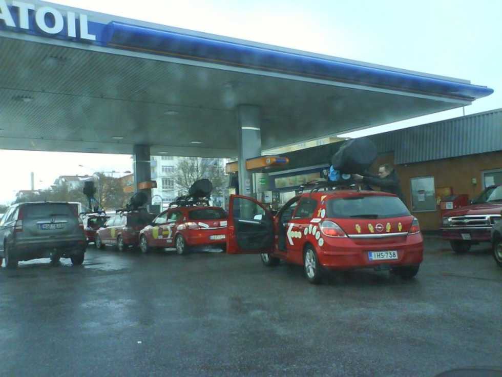 Massa Google Street View-bilar i Enköping