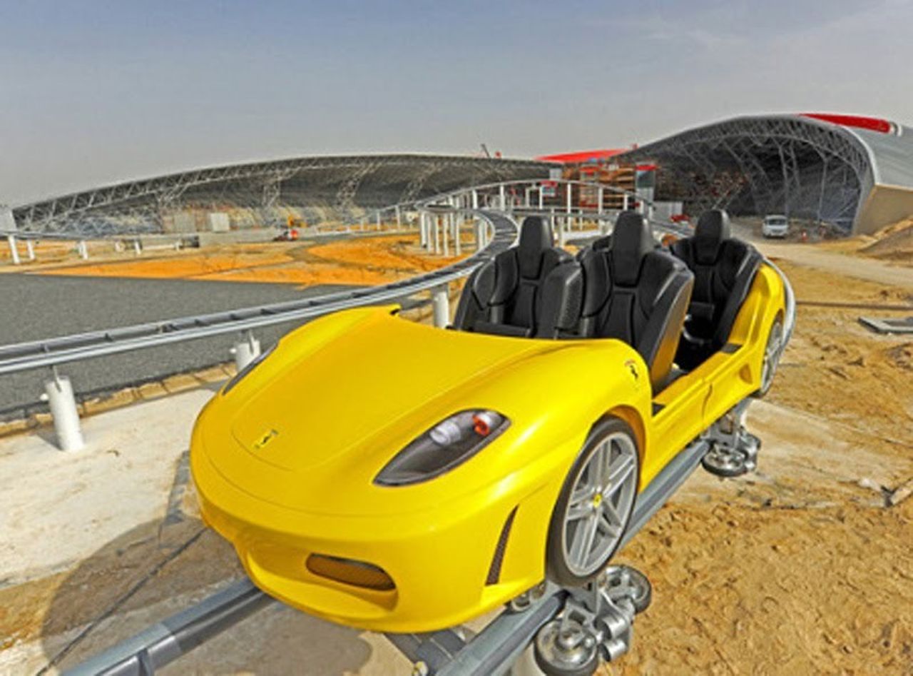 Leklandet för stora pojkar - Ferrari World Abu Dhabi