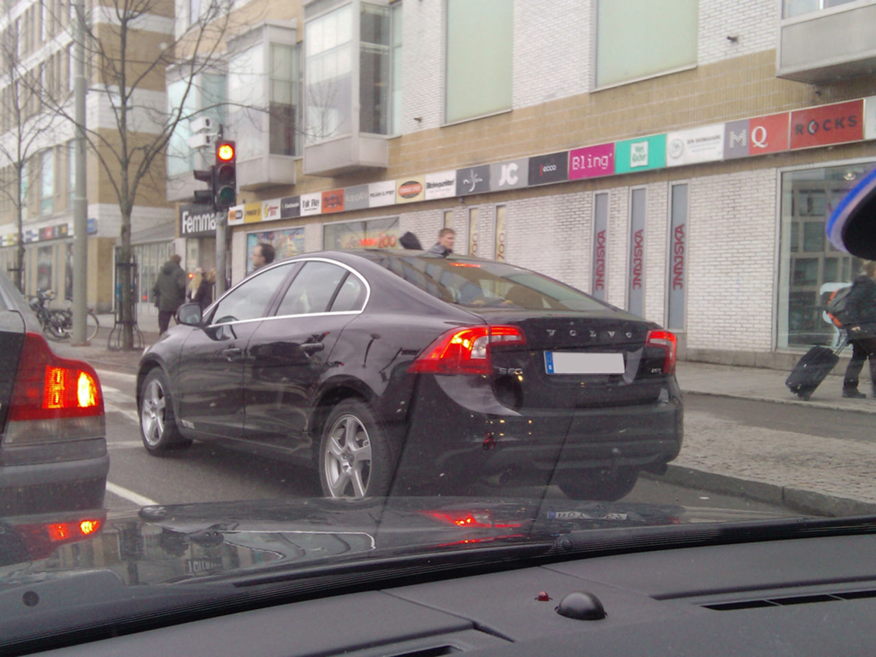 Nya S60 fångad i trafiken