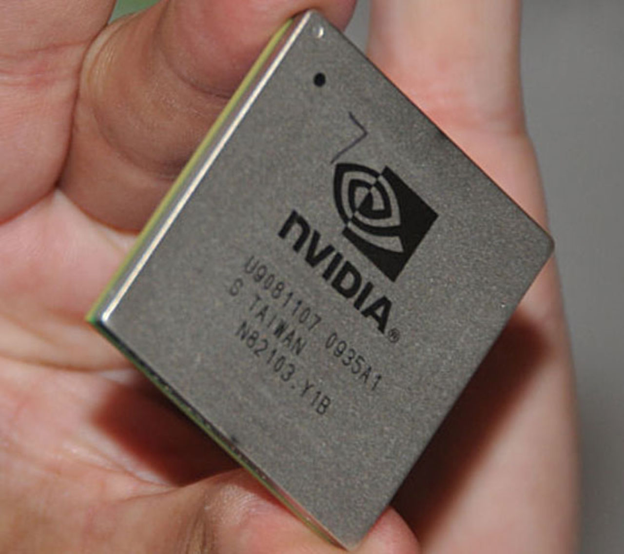 Nvidia erkänner att GTX 480 blir mycket varm