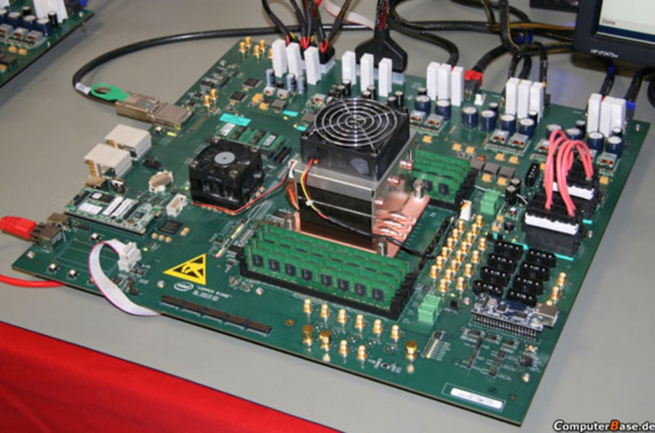 Intel släpper 48-kärnig processor