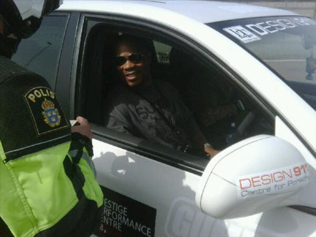 Xzibit tagen för fortkörning av svensk Polis