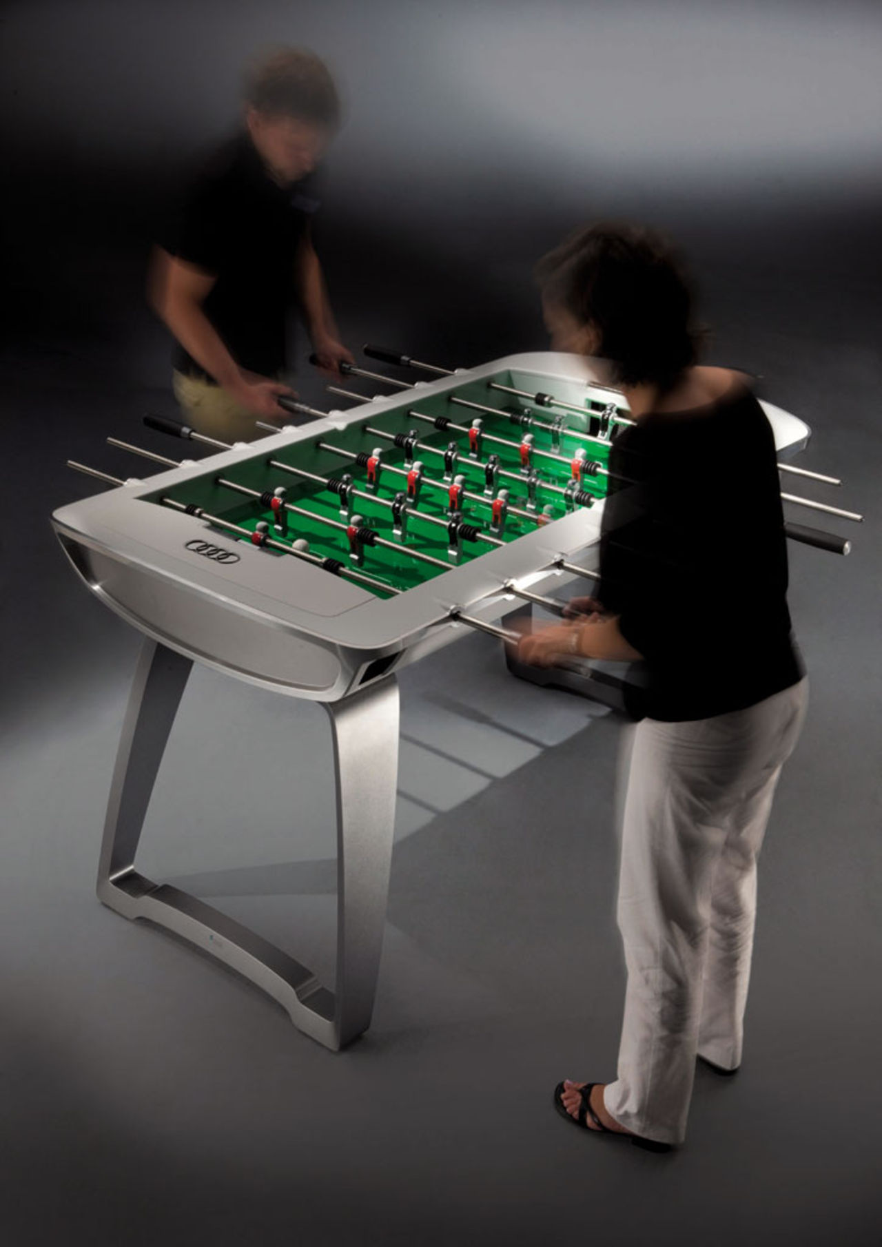 Fotbollsbord från Audi