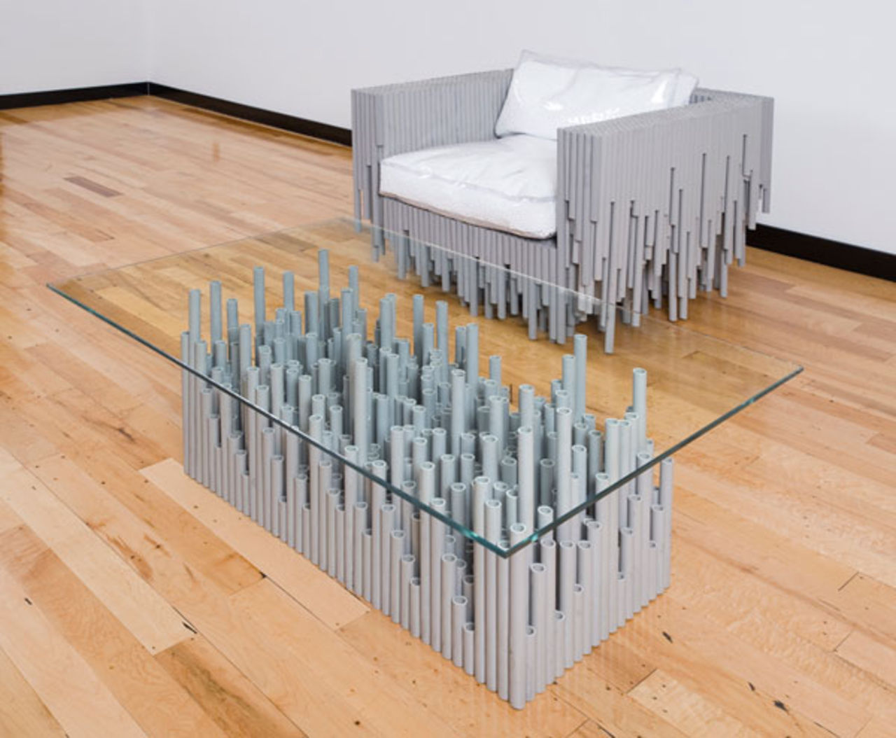 Möbler av plaströr