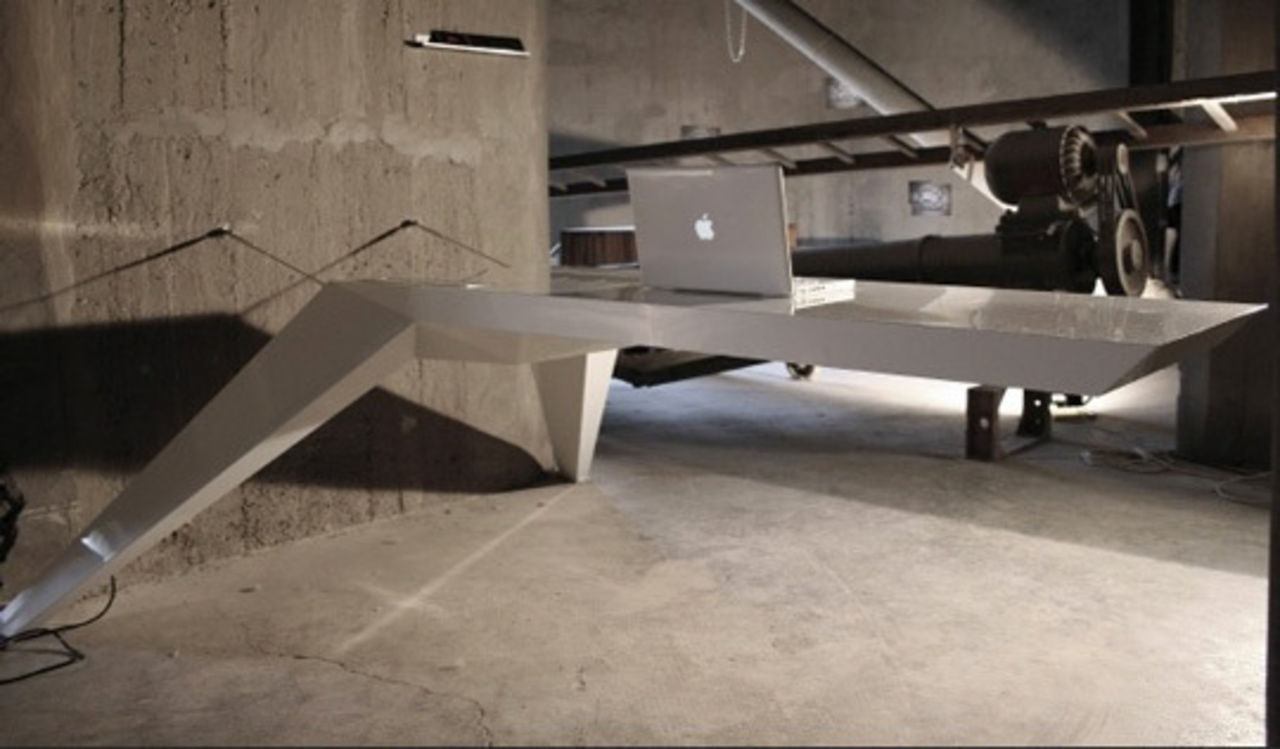 Skrivbord i glasfiber