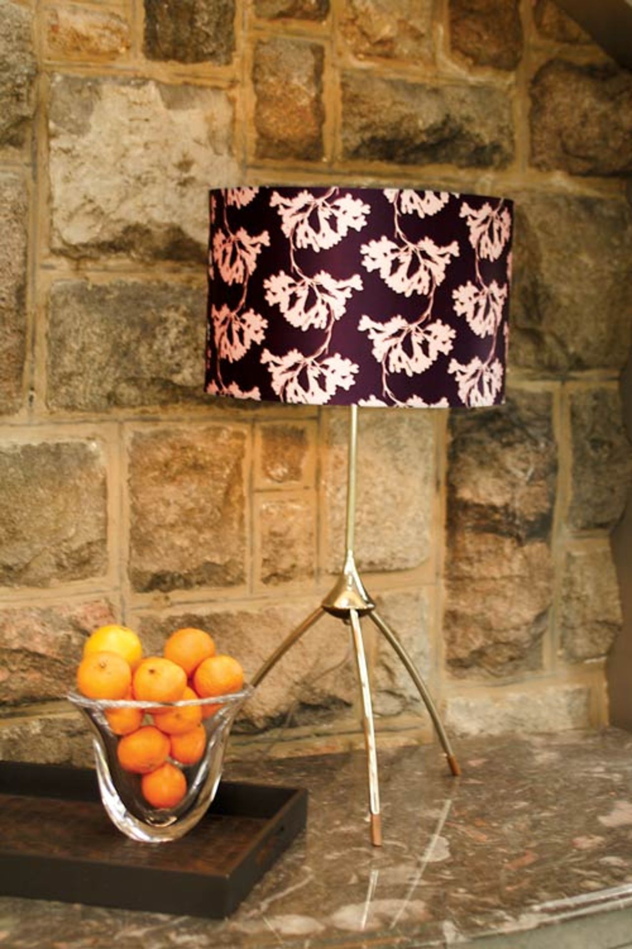 Lampa med vackra tryck