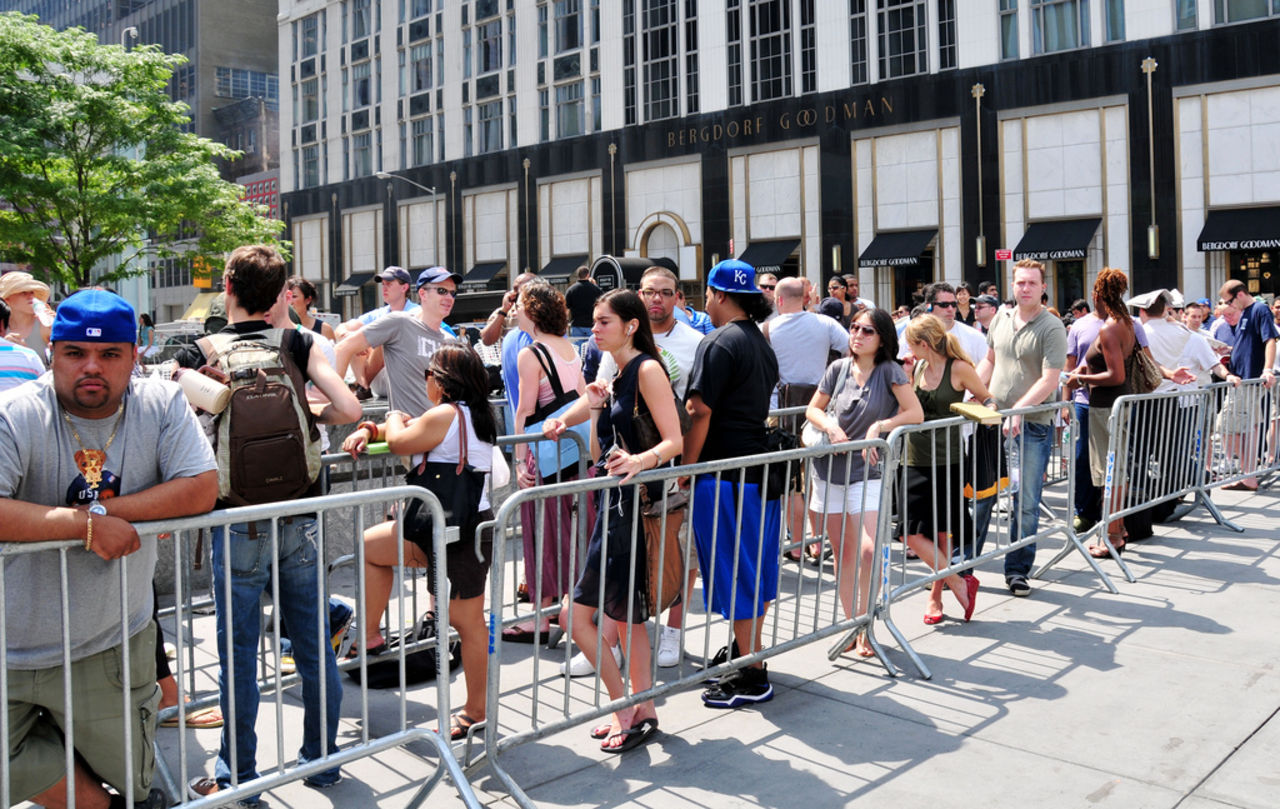 Dålig tillgång av iPhone 4 att vänta