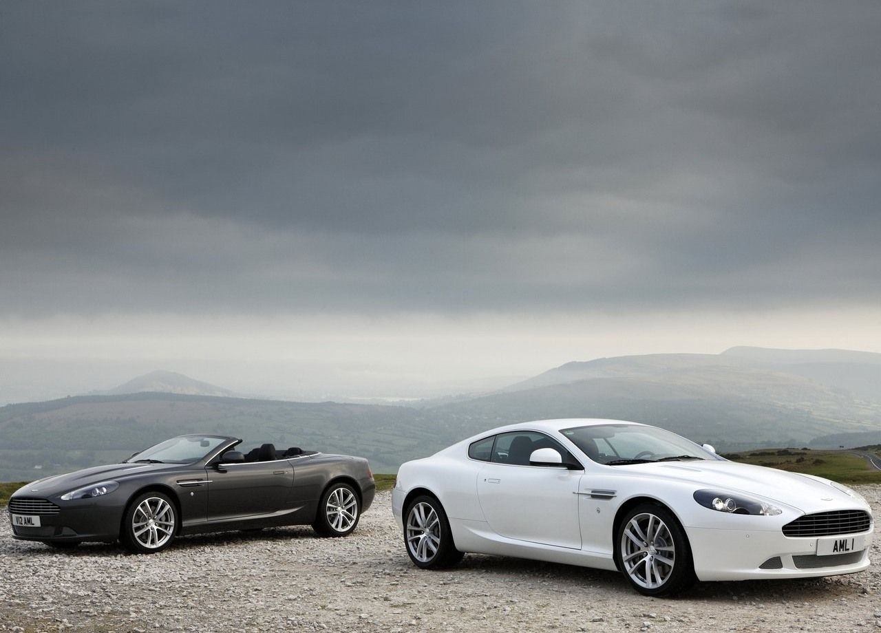 Aston Martin visar ny DB9