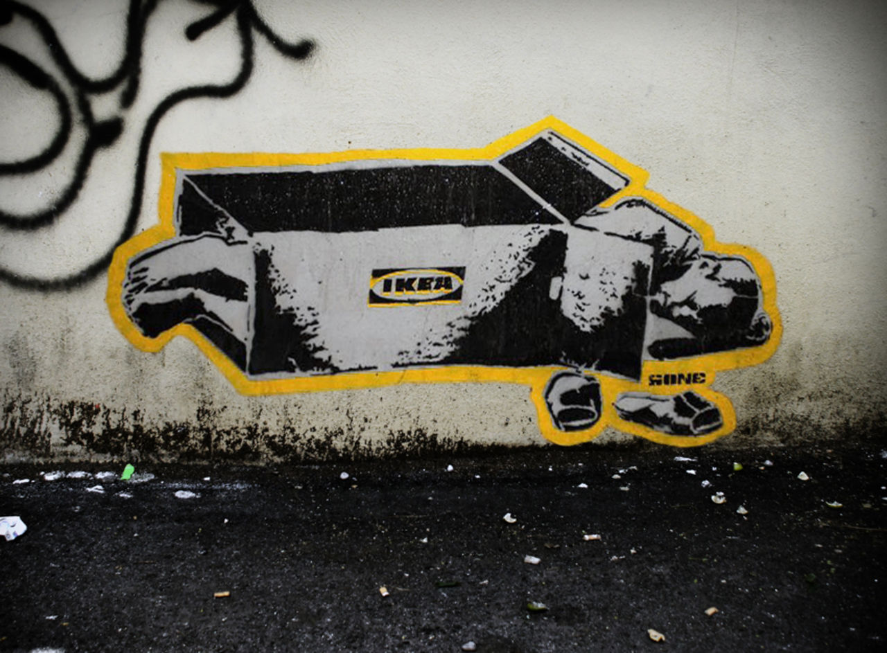 En kartong från IKEA...