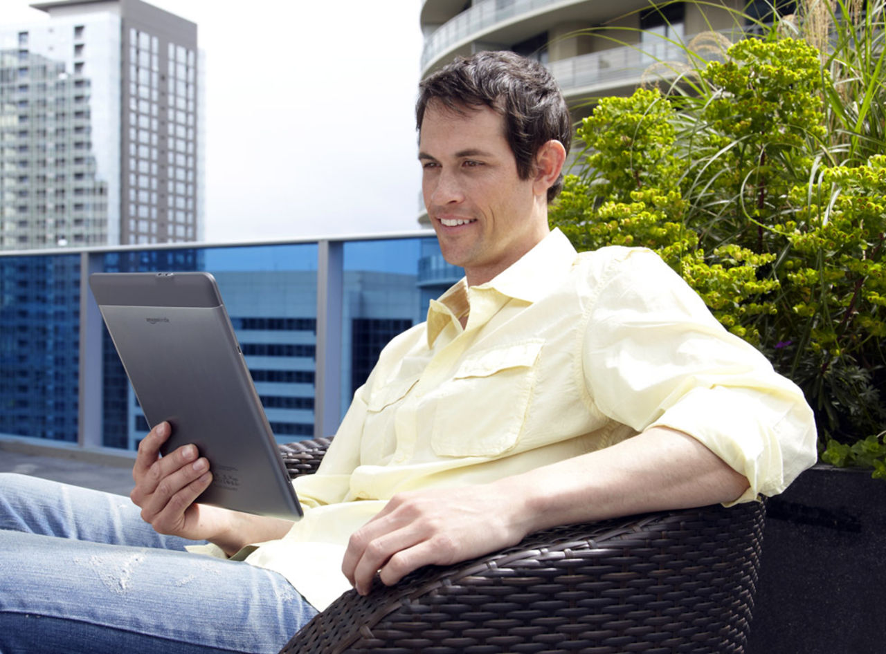 Kindle DX med bättre skärm, bättre pris och ny färg