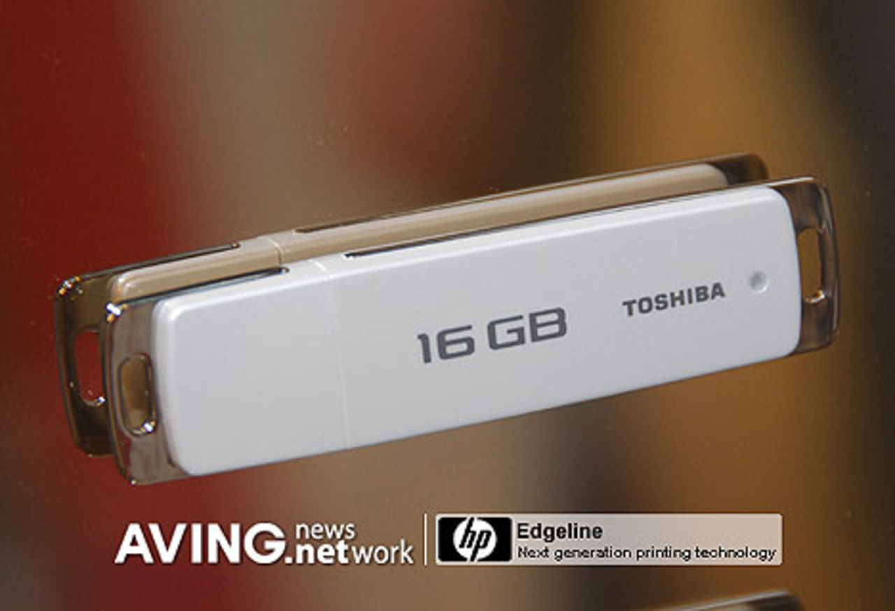 16GB USB-minne från Toshiba