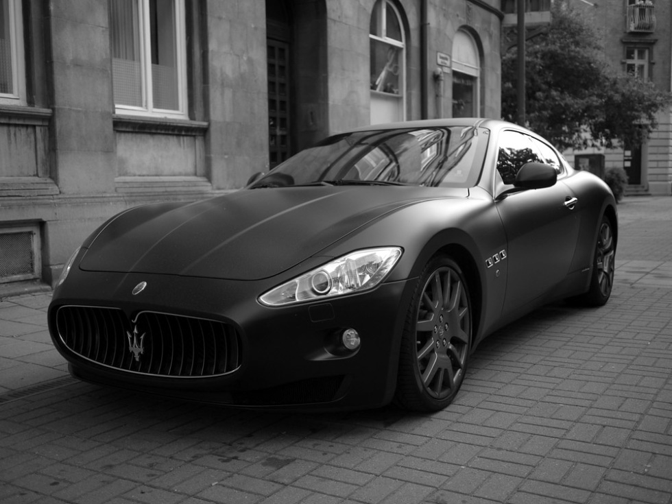 Mattsvart Maserati GranTurismo