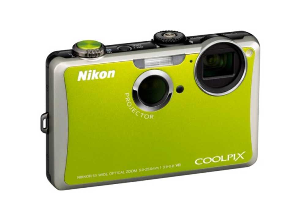 Nikon fortsätter med inbyggd projektor