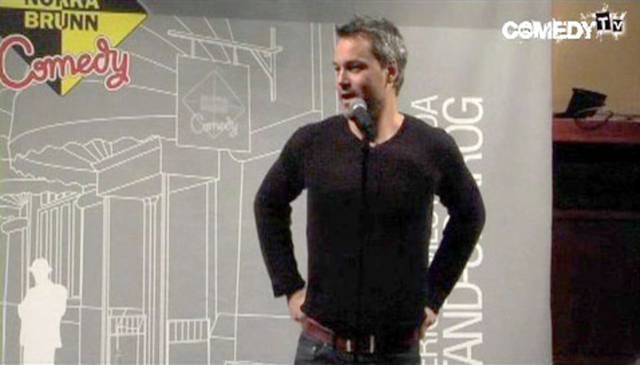 En massa stand up
